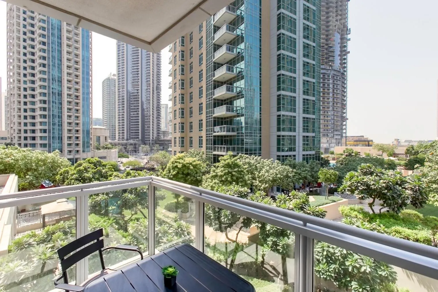 Blueground Downtown Bk View Pool Gym Dxb-289 Apartment Dubai