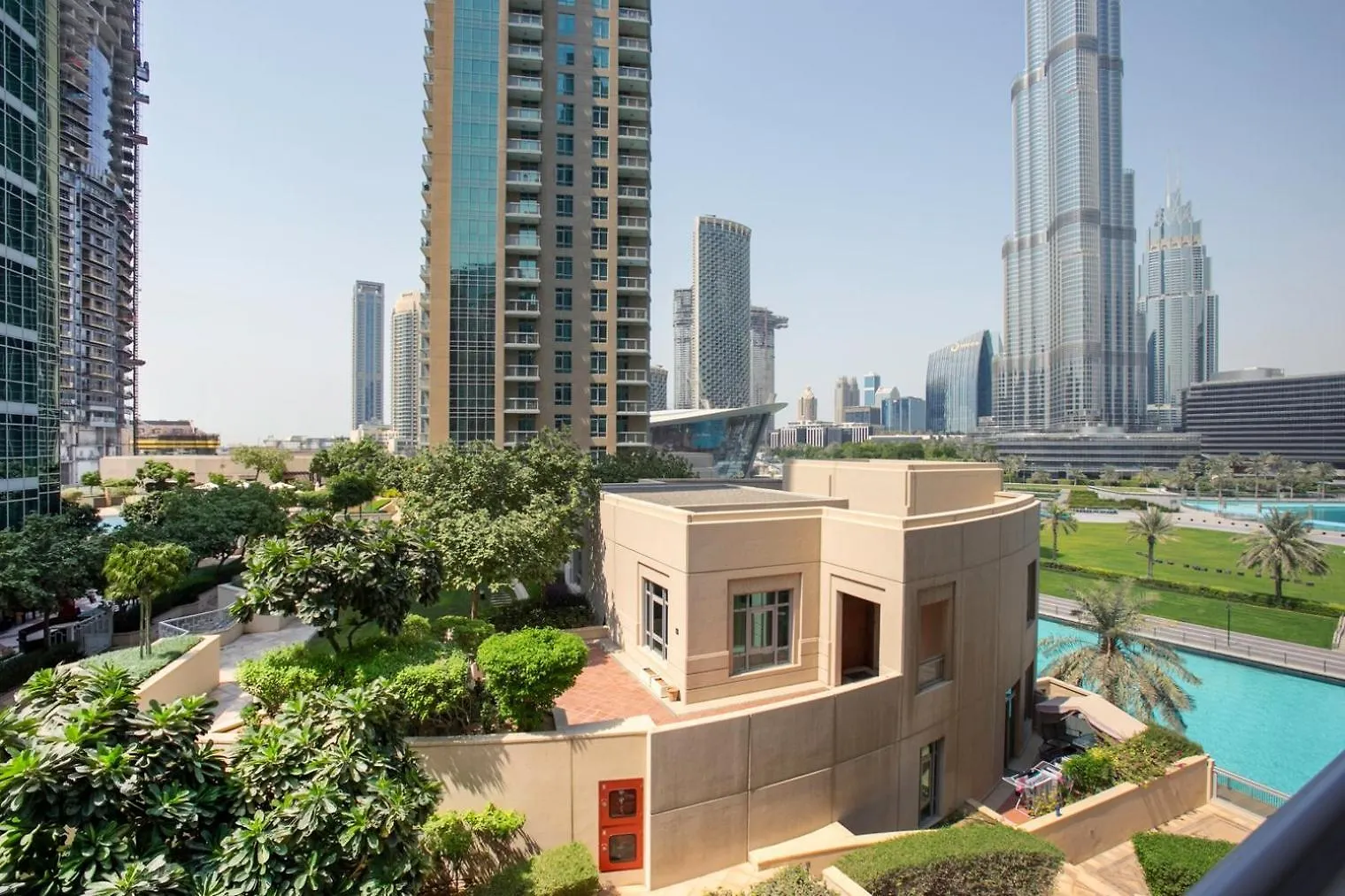 Blueground Downtown Bk View Pool Gym Dxb-289 Apartment Dubai United Arab Emirates